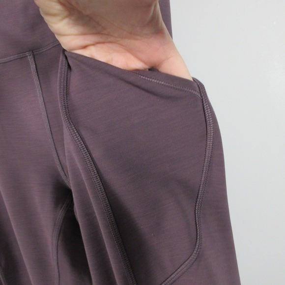 Lululemon Invigorate High-Rise Tight 25" Size 8 Women Black Currant Everlux 250 - Picture 7 of 14